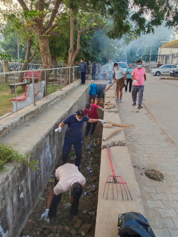 सेवा बस्तियों में सात दिनों तक सेवा कार्य