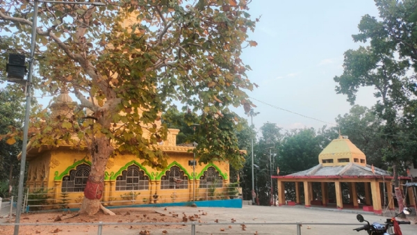 लेम्बोईया पहाड़ी मंदिर