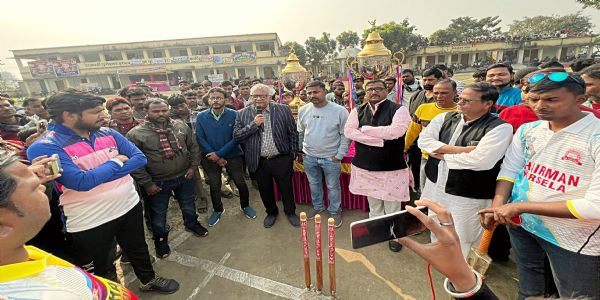 कटिहार में केपीएल टूर्नामेंट का आगाज, बल्थी महेशपुर इन्डियन ने 17 रन से जीत दर्ज की