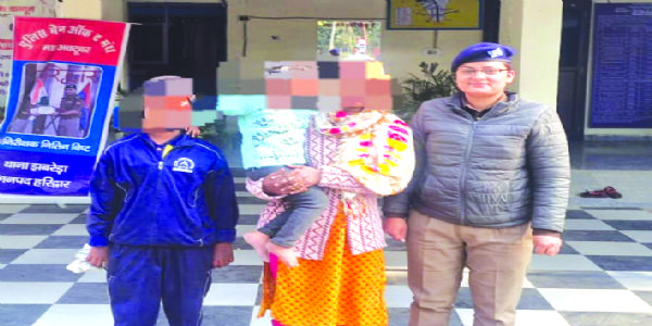 गुमशुदा नाबालिग व महिला को कानपुर से पुलिस ने किया बरामद