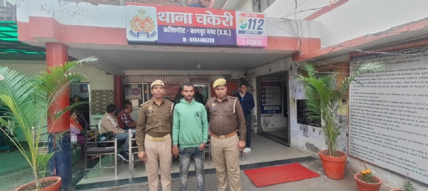 पुलिस की गिरफ्त में गैंग का सरगना