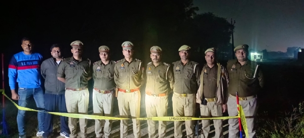 मौके पर मौजूद पुलिस टीम