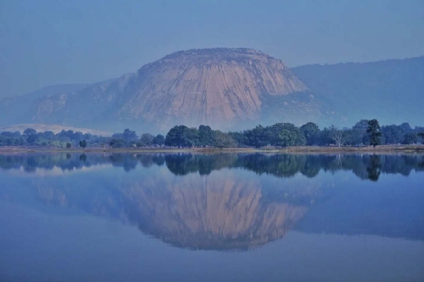 जशपुर का मधेश्वर पहाड़ सबसे बड़ा शिवलिंग