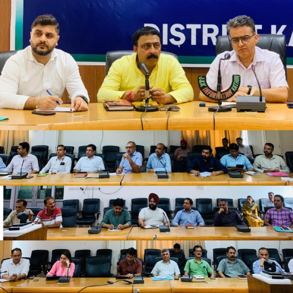 Vice Chairman DDC presides over Weekly Block Diwas