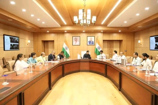 CM held meeting in Janata Bhawan on CM museum