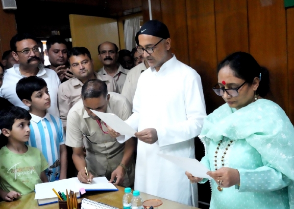 Two MLAs who won the by-election took oath