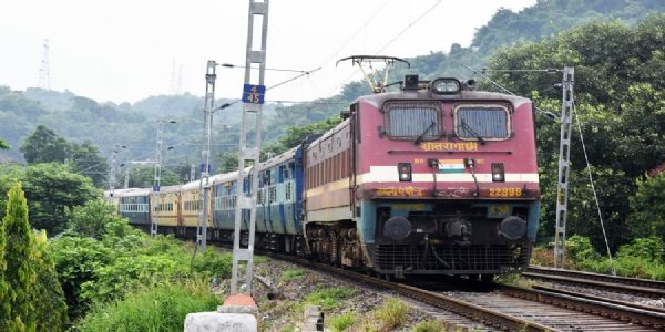 तीन नई ट्रेनों का उद्घाटन और तेतलिया आरओबी का लोकार्पण शुक्रवार को 