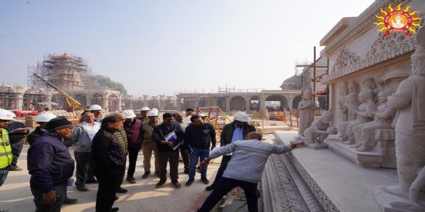 सप्त ऋषि मंदिर परकोटा एवं मंदिर निर्माण की प्रगति का नृपेन्द्र मिश्र ने किया निरीक्षण 