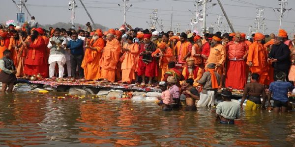 गंगा पूजन कर शुरू हुई जूना अखाड़ा प्रयागराज की पंचदिवसीय पंचकोसीय परिक्रमा