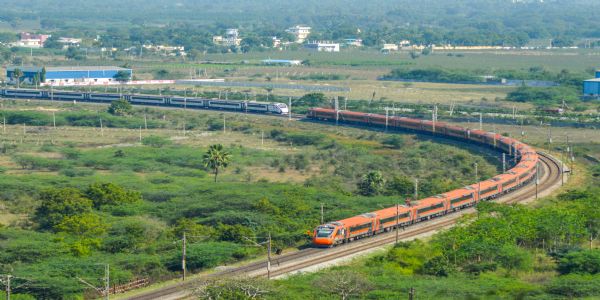 रेल मंत्रालय ने चालू वित्तीय वर्ष के पूंजीगत व्यय का 76 प्रतिशत खर्च किया