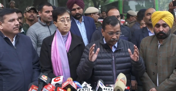 Kejriwal met EC New Delhi Assembly seat Election