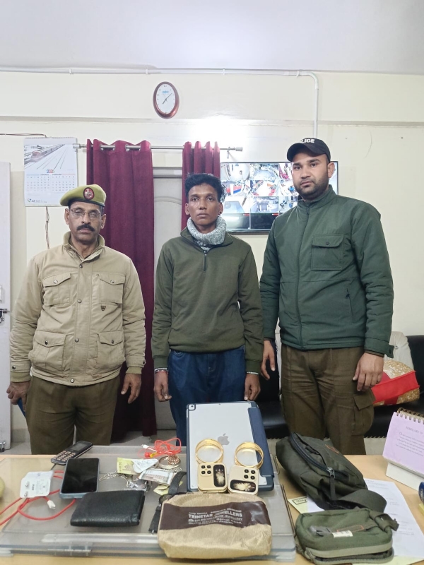 Lakhanpur Police recovered an I-pad along with gold jewelery