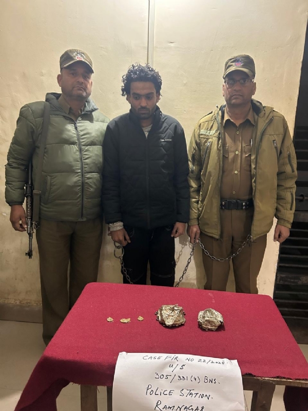 उधमपुर पुलिस ने रामनगर में मंदिर चोरी का मामला सुलझाया; कुख्यात आरोपी गिरफ्तार