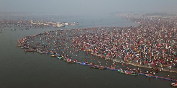 महाकुम्भ के अंतिम स्नान पर उमड़ा आस्था का सागर, 66 करोड़ से ज्यादा लोगों ने लगाई आस्था की डुबकी