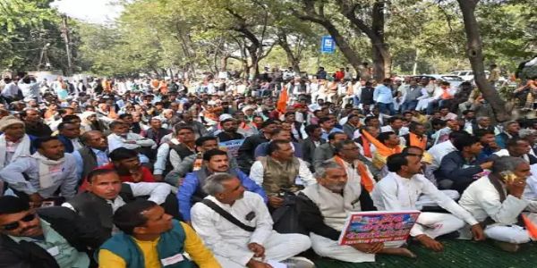 भोपाल : भारतीय किसान संघ का धरना प्रदर्शन शुरू, बिजली-फसल सहित कई मुद्दों को लेकर जुटे हजारों किसान