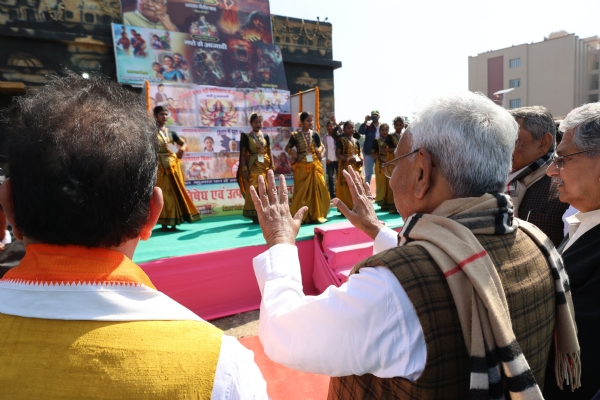 मुख्यमंत्री नीतीश प्रगति यात्रा के दौरान लखीसराय में