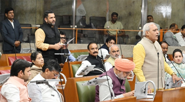 सोनीपत: विधानसभा के बजट सत्र में सोनीपत         विधायक निखिल मदान मद्दा उठाते हुए