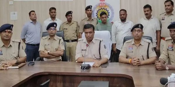 रायगढ़ पुलिस की म्यूल अकाउंट उपलब्ध कराने वाले इंटर स्टेट गैंग पर बड़ी कार्रवाई ,तीन आरोपित गिरफ्तार