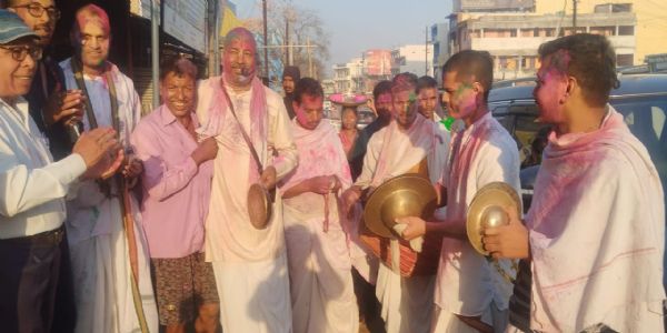 जगन्नाथ मंदिर के भक्तों ने निकाली नगर संकीर्तन यात्रा