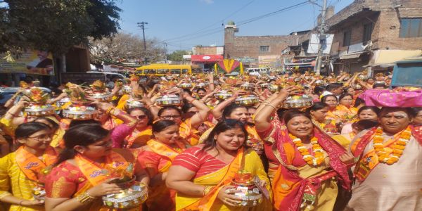 मुरादाबाद : भव्य कलश यात्रा के साथ नौ दिवसीय श्री राम कथा महोत्सव का शुभारंभ